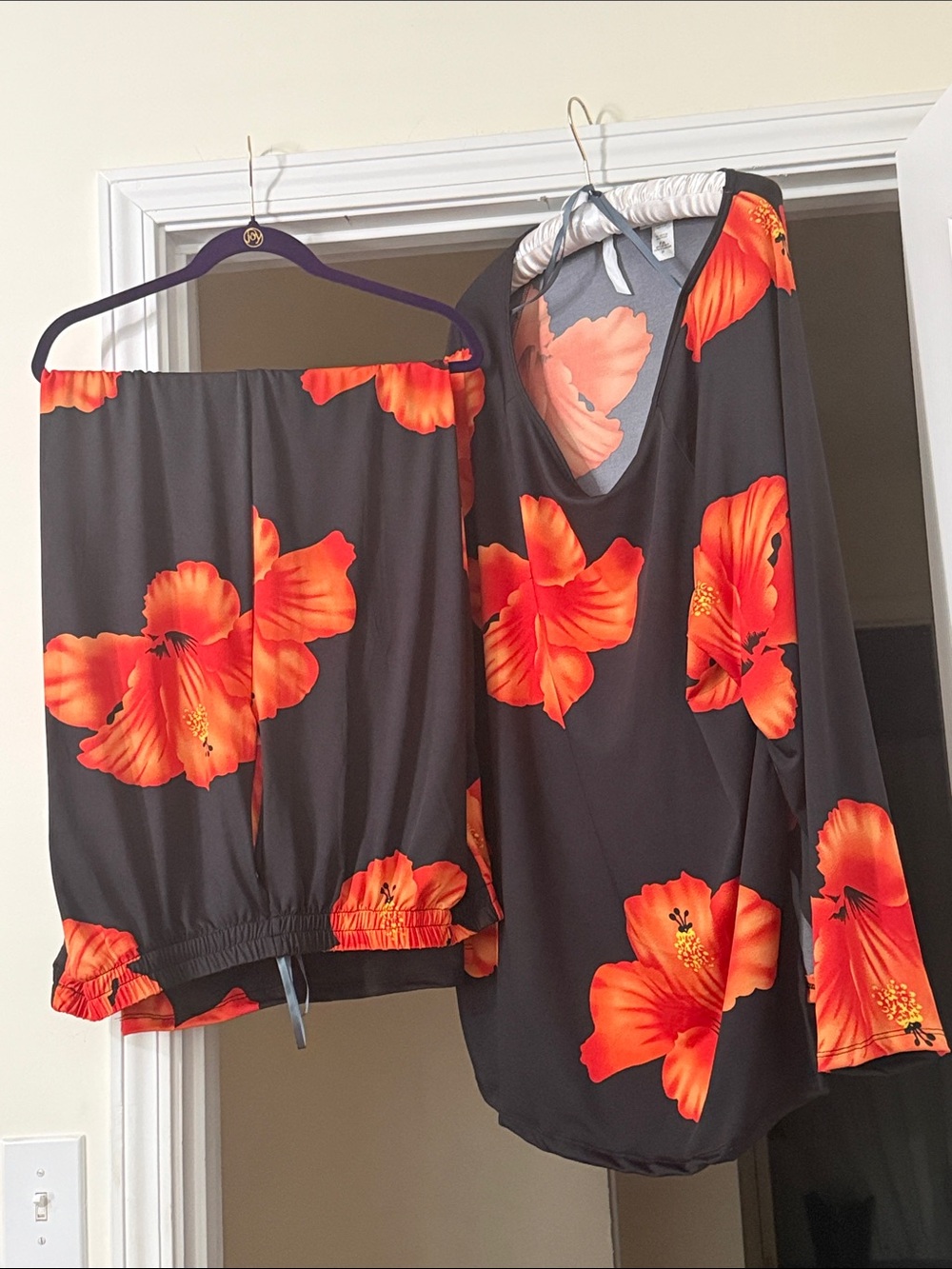 Karen T design Black Floral Two-Piece Set with Bold Orange Hibiscus Print